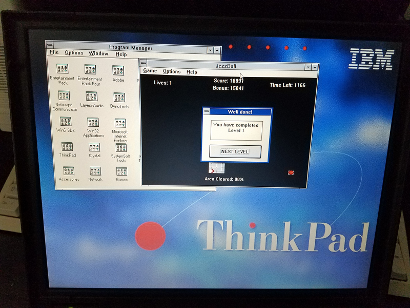 Illustration for article titled This IBM ThinkPad 600E is pretty slick